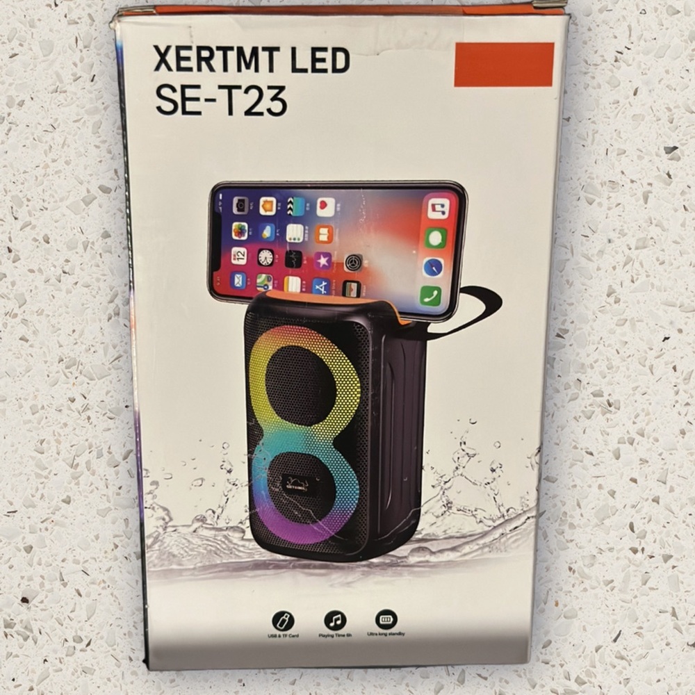SE-T23 Portable Bluetooth Speaker - Black with RGB Lights